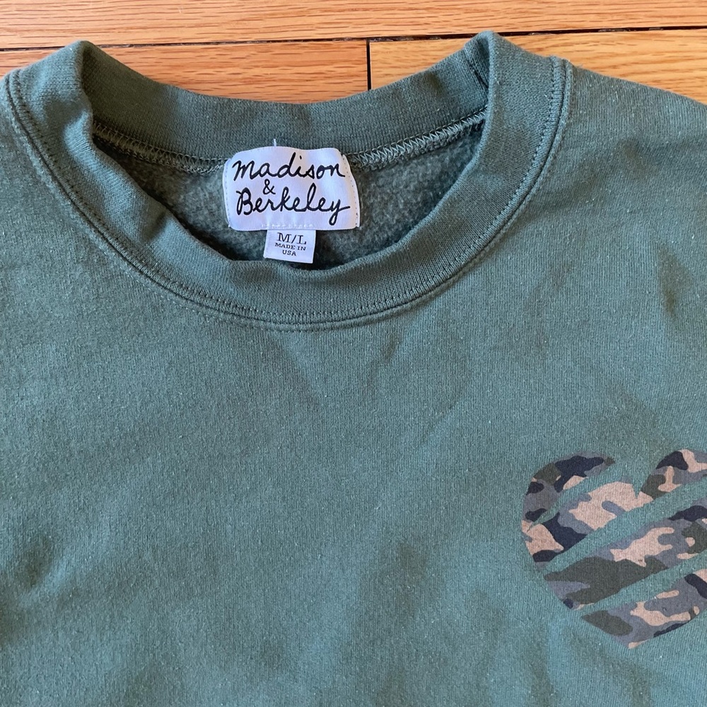 Madison & Berkeley army green sweatshirt with camo heart - Picture 3 of 5